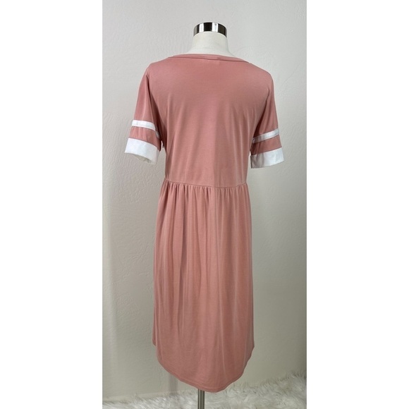 Orange Creek Casual Short Sleeve Scoop Neck Dress - Picture 3 of 11